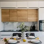 Lili Rose - Exclusive Family With Sea View, Just Steps From