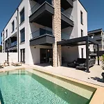 Lili Rose - Exclusive Family With Sea View, Just Steps From * Mandre
