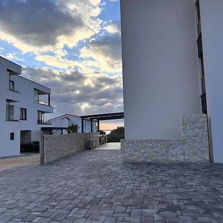 Lili Rose Mandre - Exclusive Family Apartments With Sea View, Just Steps From Beach