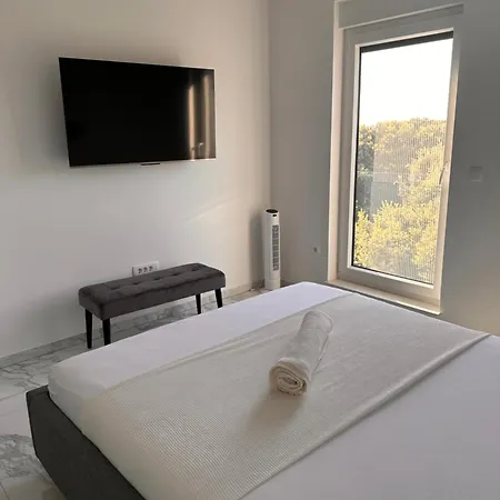 Lili Rose Mandre - Exclusive Family Apartments With Sea View, Just Steps From Beach