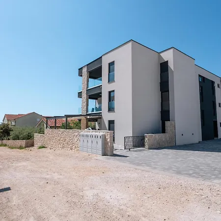 Lili Rose - Exclusive Family With Sea View, Just Steps From * ماندري