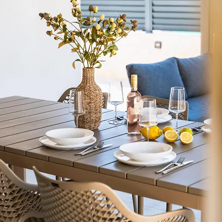 아파트 Lili Rose - Exclusive Family With Sea View, Just Steps From