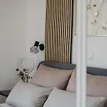 Lili Rose - Exclusive Family With Sea View, Just Steps From Apartment Mandre