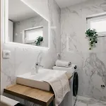 Apartment Lili Rose - Exclusive Family With Sea View, Just Steps From