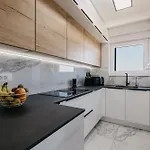 Lili Rose - Exclusive Family With Sea View, Just Steps From Daire