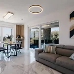 Lili Rose - Exclusive Family With Sea View, Just Steps From