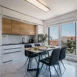 Lili Rose - Exclusive Family With Sea View, Just Steps From Daire *