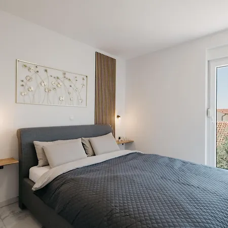 Lili Rose - Exclusive Family With Sea View, Just Steps From *