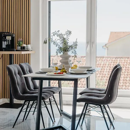 Apartment Lili Rose - Exclusive Family With Sea View, Just Steps From