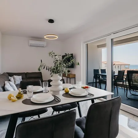 Lejlighed Lili Rose - Sea View & 70m, Family *