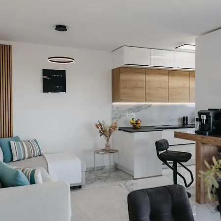 Lili Rose - Exclusive Family With Sea View, Just Steps From