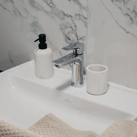 Lili Rose - Sea View & 70m, Family *