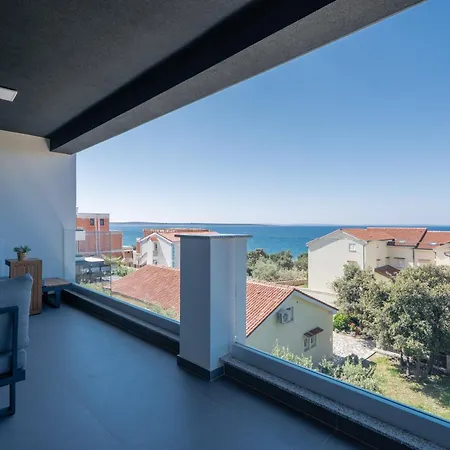 Lili Rose - Exclusive Family With Sea View, Just Steps From Apartment *