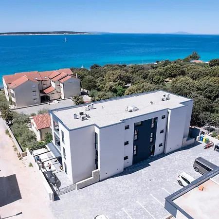 Lili Rose - Sea View & 70m, Family Διαμέρισμα Mandre