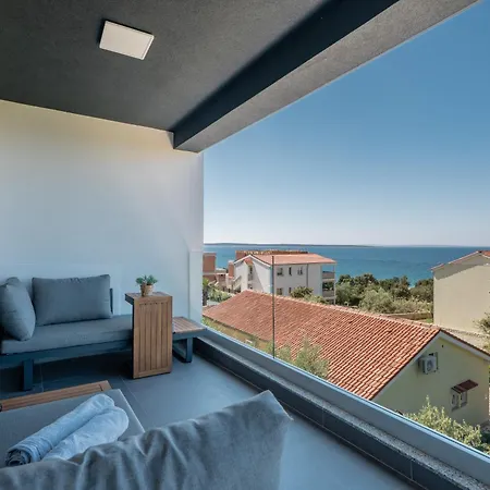 Lejlighed Lili Rose - Sea View & 70m, Family