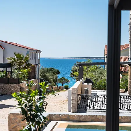 Lili Rose Mandre - Pool & Sea View, Family Apartments, 70M To Beach * Mandre