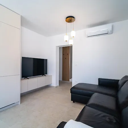 Lili Rose - Sea View & 70m, Family