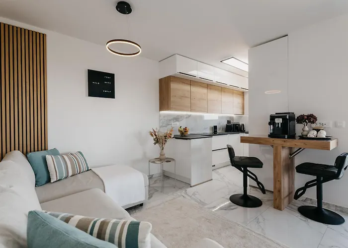 Lili Rose - Exclusive Family With Sea View, Just Steps From Мандре