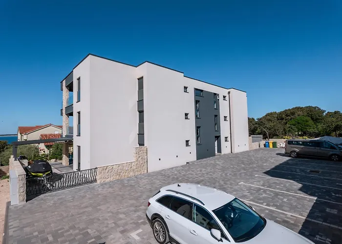Apartment Lili Rose - Exclusive Family With Sea View, Just Steps From