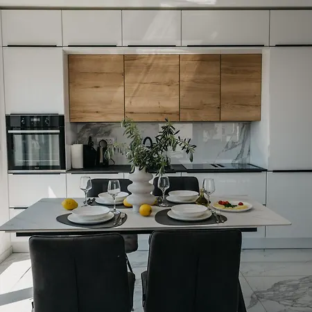 Apartament Lili Rose - Exclusive Family With Sea View, Just Steps From Mandre