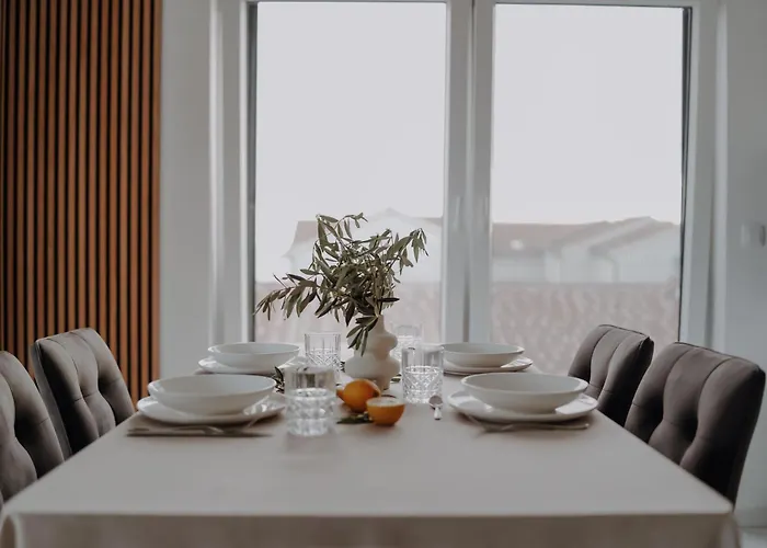 Lili Rose - Exclusive Family With Sea View, Just Steps From *