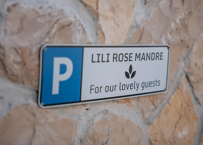 Lili Rose - Exclusive Family With Sea View, Just Steps From Apartman *